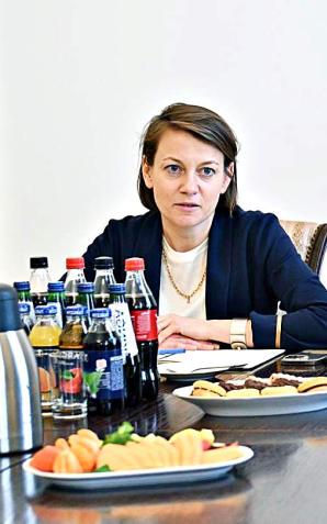 Spotkanie wiceministry Zuzanny Rudzińskiej-Bluszcz z przedstawicielami organizacji chroniących dzieci przed przemocą